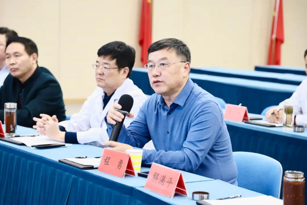 【中層競聘展風(fēng)采 蓄勢待發(fā)新征程】宿遷市鐘吾醫(yī)院舉行2021年中層干部競聘會(圖4) 【中層競聘展風(fēng)采 蓄勢待發(fā)新征程】宿遷市鐘吾醫(yī)院舉行2021年中層干部競聘會(圖4)