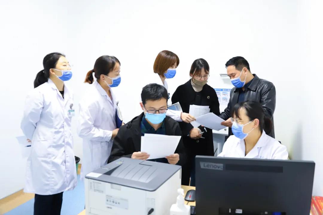 【醫(yī)院動態(tài)】市醫(yī)保中心調(diào)研組至宿遷市鐘吾醫(yī)院調(diào)研“雙通道”管理及單獨(dú)支付政策落實(shí)情況(圖2)